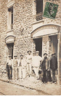 93 - N°88073 - LES LILAS - Hommes Devant Une Maison En Travaux - Carte Photo - Les Lilas