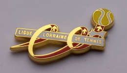 G516 Pin's Roland Garros Ligue Lorraine De Tennis Signé Arthus Bertrand  Achat Immédiat - Tenis