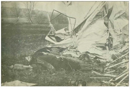 Aviation. N°35179.cadavre A Cote De Son Avion Ou Ballon Apres Un Accident.carte Photo - Accidents