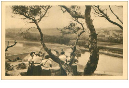 SCOUTISME.n°28192.LES ECLAIREUSES EN EXCURSION.LE PONT D'AVIGNON - Pfadfinder-Bewegung