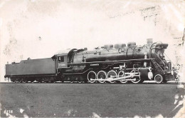 RUSSIE - SAN28954 - Train - Locomotive - Gare - CP Photo - En L'état - Russland