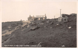 Royaume-Uni - N°71067 - LAND'S END - The First And Last House - Carte Photo - Land's End