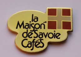 RR71 Pin's La Maison De Savoie Cafés CROIX à Chambéry Achat Immédiat - Dranken