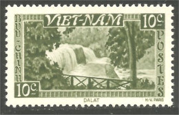 930 Vietnam #1 Dalat Chutes Bongour Falls MH * Neuf CH (VIE-370) - Vietnam