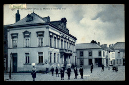 BELGIQUE - QUIEVRAIN - PLACE DU MARCHE ET HOTEL DE VILLE - Quiévrain