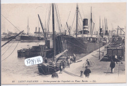 SAINT-NAZAIRE- DECHARGEMENT DES PAQUEBOTS AU VIEUX BASSIN - Saint Nazaire