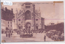 BIARRITZ- L EGLISE STE-EUGENIE- SORTIE DE MESSE- LES BELLES AUTOS - Biarritz