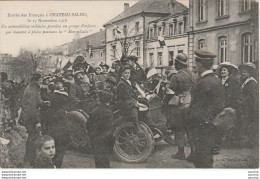 W8-57) CHATEAU SALINS (MOSELLE) LE 17 NOVEMBRE 1918 - UN AUTOMOBILISTE MILITAIRE - (2 SCANS) - Chateau Salins