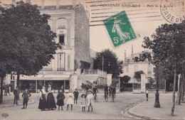 X4-94) FONTENAY SOUS BOIS -  PLACE DE LA STATION - ANIMEE - HABITANTS - 1912 - Fontenay Sous Bois