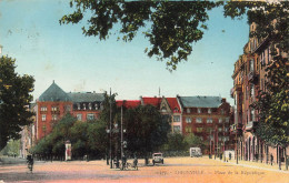 FRANCE - Thionville - Vue Sur La Place De La République - Vue Générale - Voiture - Animé - Carte Postale Ancienne - Thionville