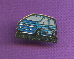 Rare Pins Auto Voiture Scenic By Renault Q127 - Renault
