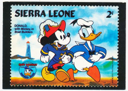 CPSM/ CPM 10.5 X 15 Walt Disney Timbre-Poste De Sierra Leone Mickey Donald Boat Builders 50° Anniversaire De Donald 1984 - Autres & Non Classés