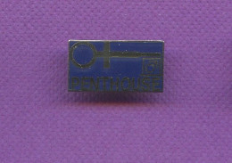 Rare Pins Presse Magazine Erotique ( Pin Up ) Penthouse Egf Q184 - Pin-ups
