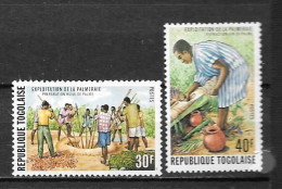 1975 - N° 845 à 846**MNH - Palmeraies - Togo (1960-...)