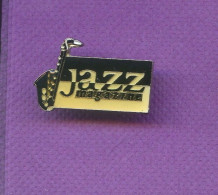Rare Pins Musique Saxophone Jazz Magazine Q196 - Musica