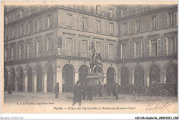 AIOP8-CELEBRITE-0737 - Paris - Place Des Pyramides Et Statue Jeanne D'Arc - Historische Persönlichkeiten