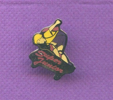 Rare Pins Planche A Roulettes Skateboard Super Junior N825 - Other & Unclassified