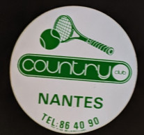 AUTOCOLLANT COUNTRY CLUB NANTES - 44 LOIRE ATLANTIQUE - SPORT TENNIS - Pegatinas