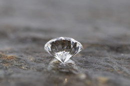 Diamant 1.5 Carat Couleur D Avec Certificat GIA - Diamond