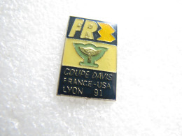 RARE PIN'S  MEDIA   FR 3   COUPE DAVIS    FRANCE USA   LYON 1991 TENNIS - Medios De Comunicación