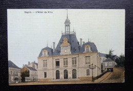 49 - SEGRE - L'Hôtel De Ville - Carte Toilée - Segre