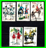 ESPAÑA.-  SELLOS AÑOS 1975.- UNIFORMES MILITARES -. SERIE.- - Used Stamps