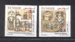 Tunisie 2018- Poterie Et Poupées D'argile De Sejnane Série (2v) - Tunesien (1956-...)