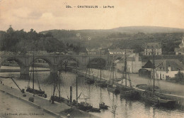 Châteaulin * Vue Sur Le Port * Bateaux - Châteaulin