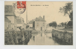 BRULON - La Douve (pêcheur) - Brulon