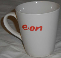 Mug E-on In Mint Condition - Otros & Sin Clasificación