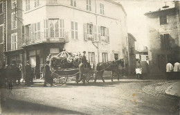 63 , SAINT GERMAIN LEMBRON ,2 Cartes Photo D'un Enterrement De Soldat  , *  476 01 - Saint Germain Lembron