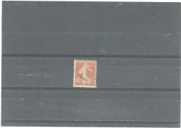 VARIÉTÉS -N°135 -Obl SEMEUSE CAMÉE -10c ROUGE -CHIFFRES MAIGRES- TACHE ROUGE EN HAUT DU BRAS GAUCHE - Used Stamps