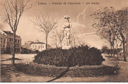 PORTUGAL - LISBOA - SAN26576 - Avenida Da Liberdade -Um Trecho - Lisboa