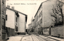 Ecully La Grande Rue Rhône 69130 N°1524 Cpa Non Ecrite Au Dos En TB.Etat - Autres & Non Classés