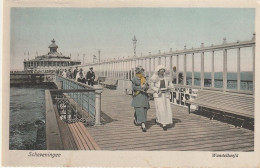 Scheveningen Wandelhoofd Levendig Met Paviljoen  ±1925    4951 - Scheveningen