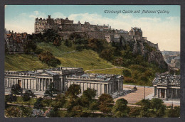 111221/ EDINBURGH, Castle And National Gallery - Midlothian/ Edinburgh