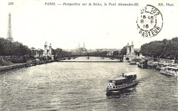 *CPA - 75 PARIS  Perspective Sur La Seine - Le Pont Alexandre III - Bateau Mouche - La Seine Et Ses Bords