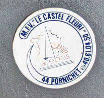 AUTOCOLLANT M.F.V. LE CASTEL FLEURI - PORNICHET 44 LOIRE ATLANTIQUE - AREPOS - MAISON FAMILIALE DE VACANCES - Pegatinas