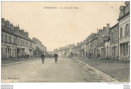 GUERIGNY LA GRANDE RUE - Guerigny