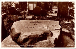 5-4-2024 (1 Z 6) Ireland - B/w (older) - St Patrick's Grave - Santi