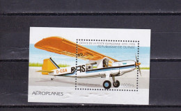 SA04 Guinea 1995 Aircraft Mint No Gum Minisheet - Guinea (1958-...)