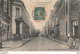 V9-89) AILLANT SUR THOLON - LA  ROUTE DE JOIGNY - ( ANIMEE -  ENFANTS - HABITANTS ) - Aillant Sur Tholon