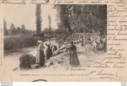 V29-86) CIVRAY  (VIENNE) UNE LESSIVE AU LAVOIR DU MOULIN DE ROCHE  ( LAVEUSES - OBLITERATION DE 1903 - 2 SCANS ) - Civray