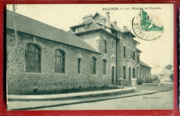 3943 - PLAISIR - MAIRIE ET ECOLES - Plaisir