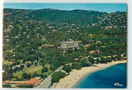 19822 - LES ISSAMBRES - CPM - MAISON FAMILIALE DU VAL D ESQUIERES / VUE GENERAKE AERIENNE - Les Issambres