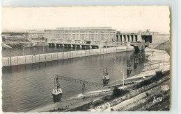 30340 - BOLLENE - CPSM - USINE BLONDEL ET LE CANAL - Bollene