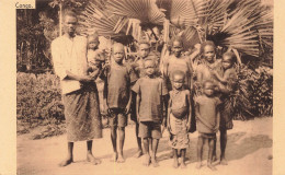 CONGO BELGE - Chanoinesse - Missionnaires De Saint Augustin - La Famille - Animé - Carte Postale Ancienne - Congo Belga