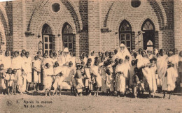 INDE - Après La Messe - Congrégation Des Filles De La Croix De Liège - Animé - Carte Postale Ancienne - Inde