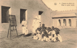 INDE - Classe En Plein Air - Congrégation Des Filles De La Croix De Liège - Animé - Carte Postale Ancienne - Inde