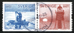 Réf 77 < SUEDE Année 2004 < Yvert N° 2392 à 2393 Ø Used < SWEDEN - Pecheur & Phare Lighthouse - Gebruikt